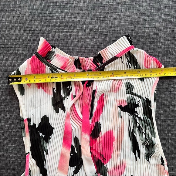 DKNY Floral-Print Pleated Tie-Neck Blouse in White and Pink, Small, Brand new - Picture 15 of 17